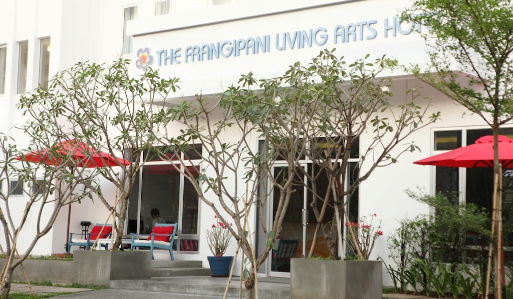 The Frangipani Living Arts Hotel And Spa Phnom Penh Exterior photo